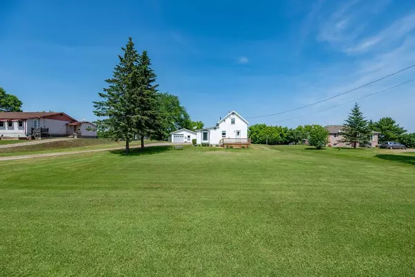 Laurentian Valley, ON K8A 6W2,46 Forest Park RD