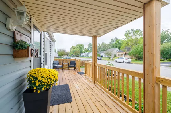Niagara Falls, ON L2G 3A3,6151 CADHAM ST