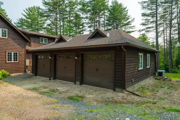 North Frontenac, ON K0H 2M0,1421 Turtle Lake LN