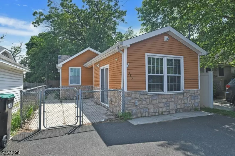 385 Shoreland Circle, South Amboy City, NJ 08879