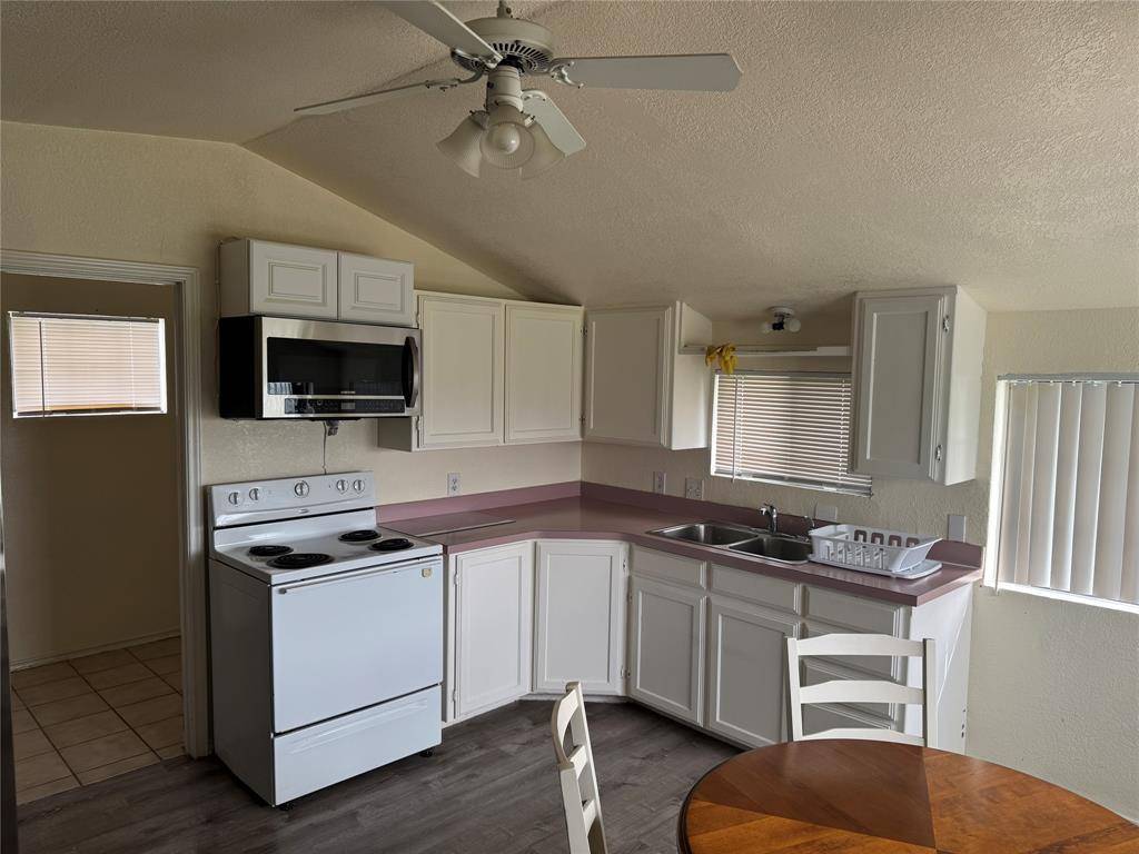 Krum, TX 76249,31 Rogers Circle