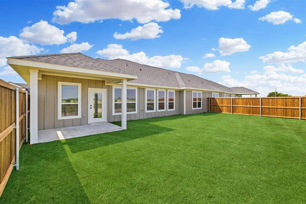 Midlothian, TX 76065,7050-7052 Guilford Court