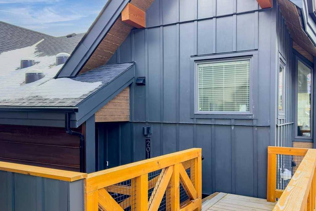 Canmore, AB T1W 0M5,1200 Three Sisters Parkway #201E