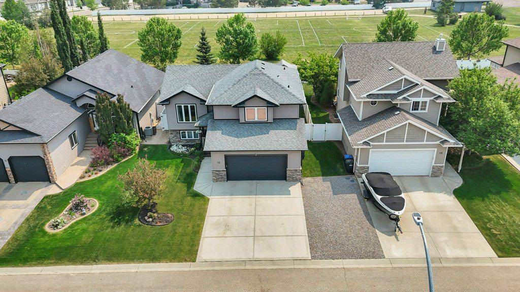 Sylvan Lake, AB T4S 0B3,13 Laurel RD
