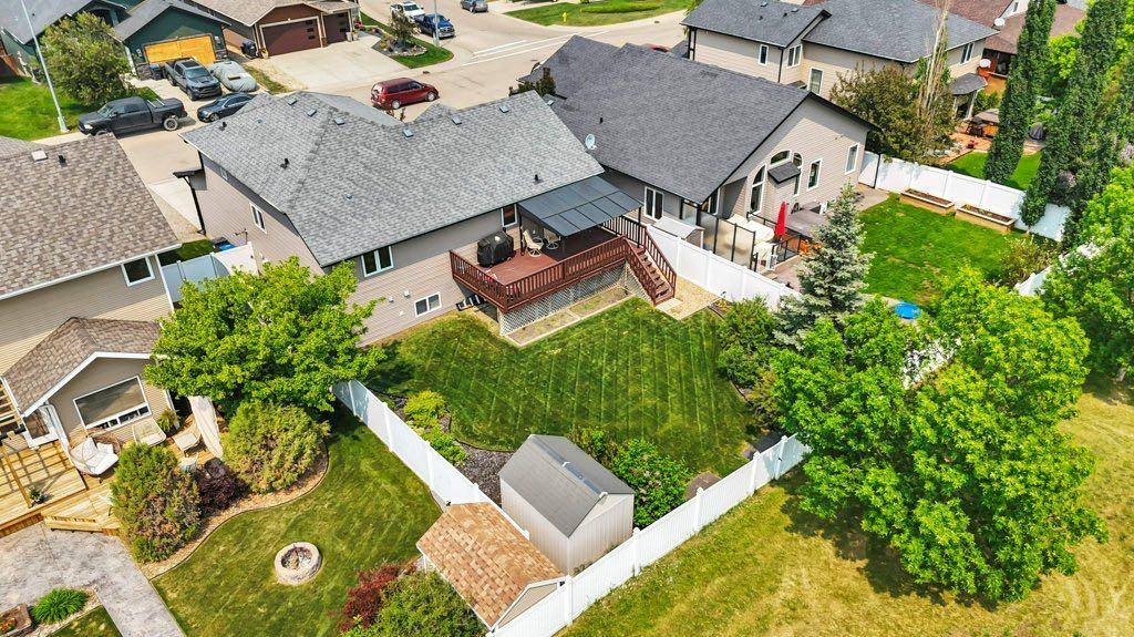 Sylvan Lake, AB T4S 0B3,13 Laurel RD
