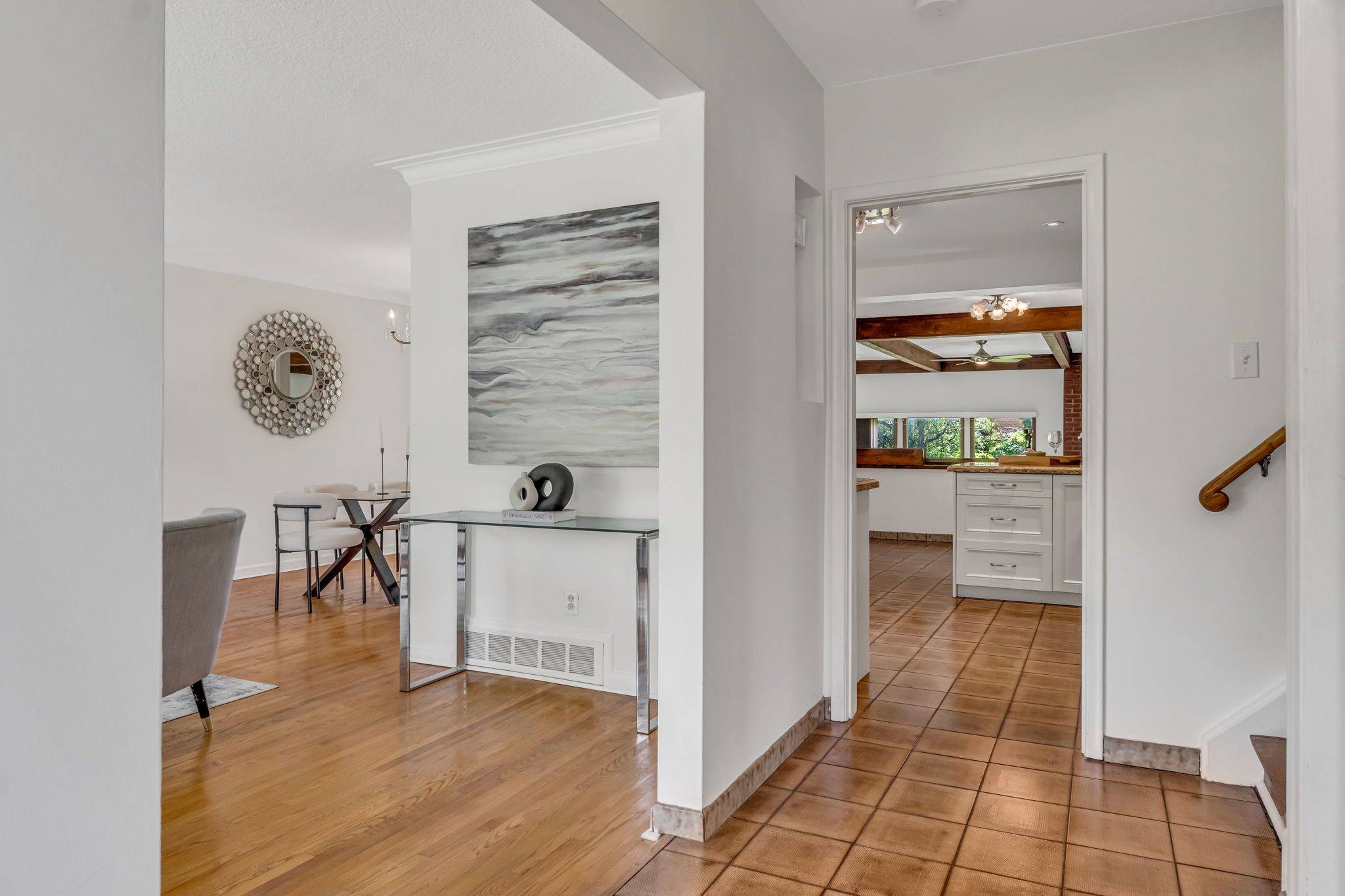 Toronto C07, ON M2R 2P2,35 Lissom CRES