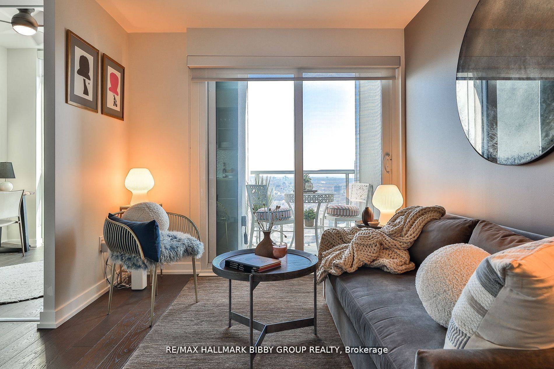 Toronto C02, ON M4W 0B1,1 Yorkville AVE #5008