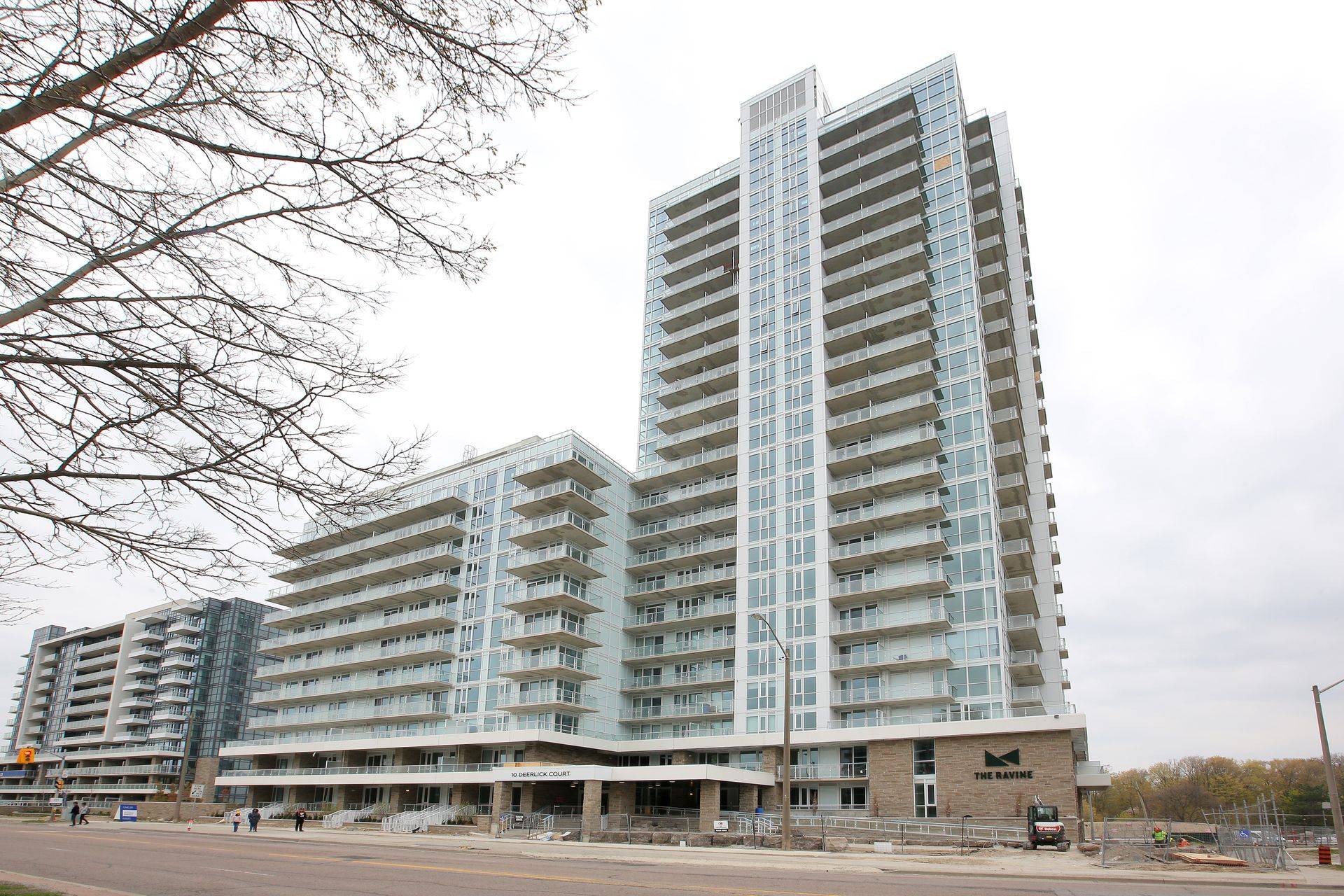 10 Deerlick CT #207, Toronto C13, ON M3A 0A7