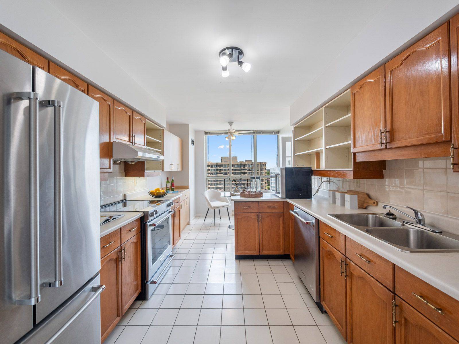 Toronto E05, ON M1W 3X8,175 Bamburgh CIR #1904