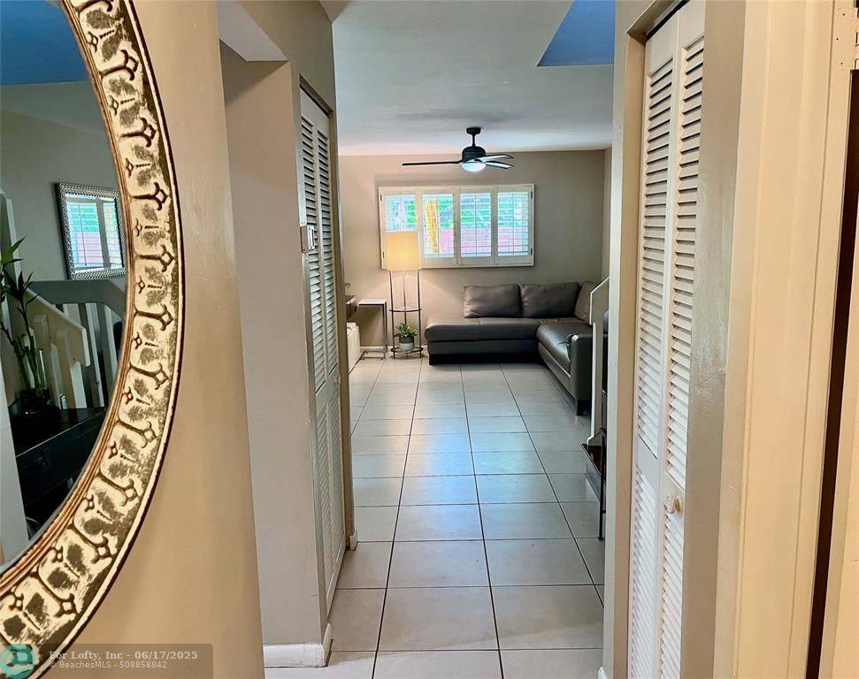 Dania Beach, FL 33004,466 SE 14th St
