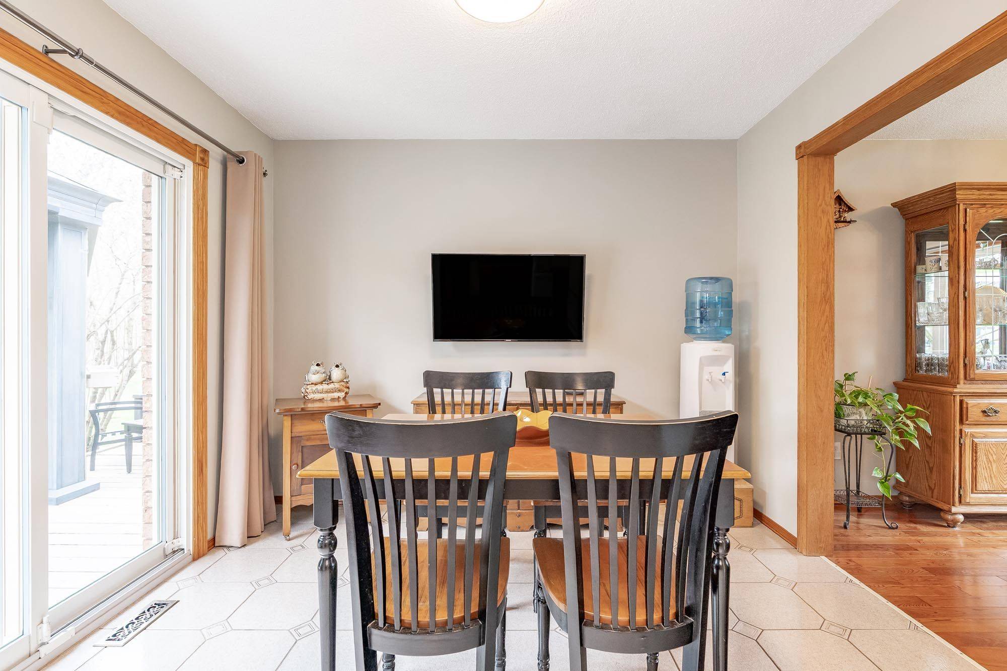 Innisfil, ON L0L 1K0,856 Church DR