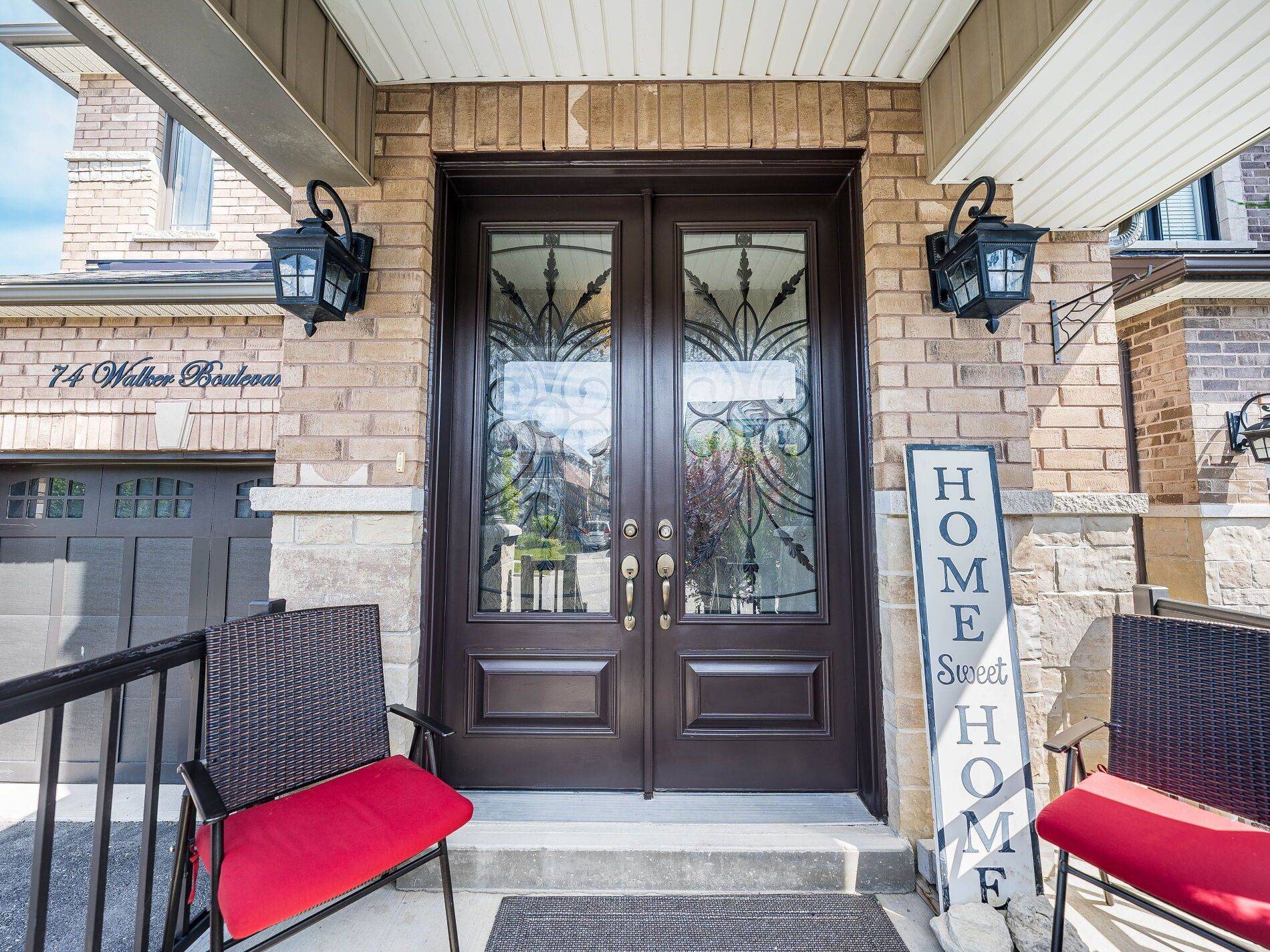 New Tecumseth, ON L9R 0N3,74 Walker BLVD