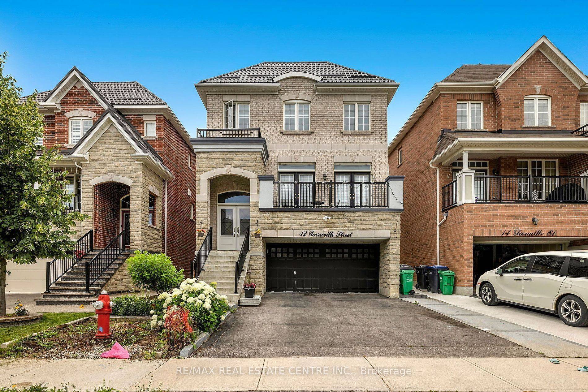 Brampton, ON L6R 0Y5,12 Torraville ST W