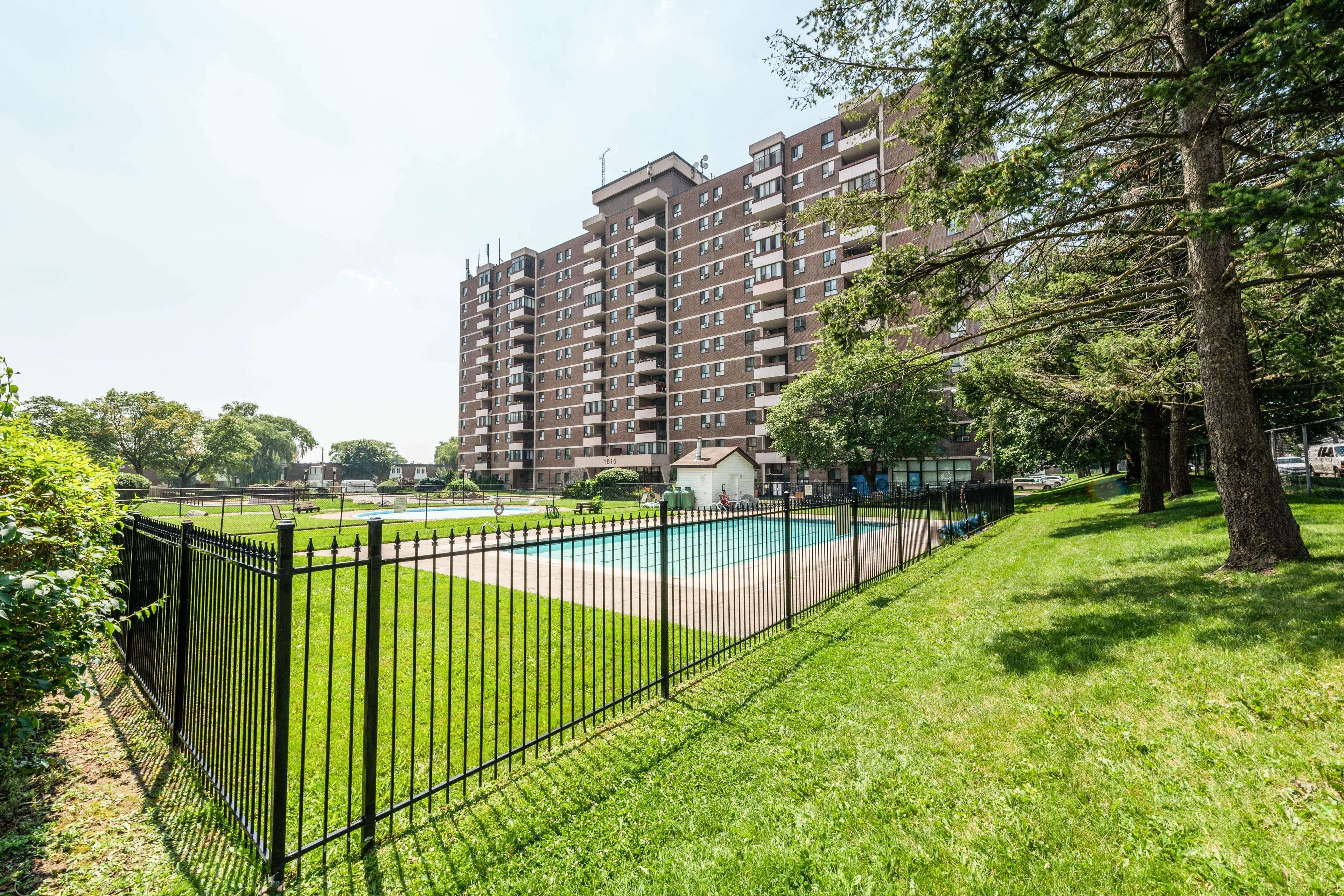 Mississauga, ON M9C 1E8,1615 Bloor ST E #210