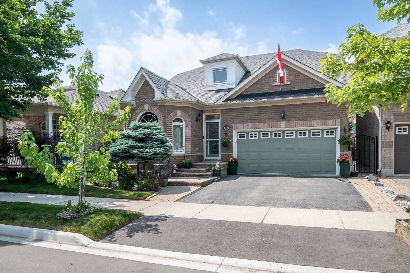 Milton, ON L9T 0A2,1022 Donnelly ST