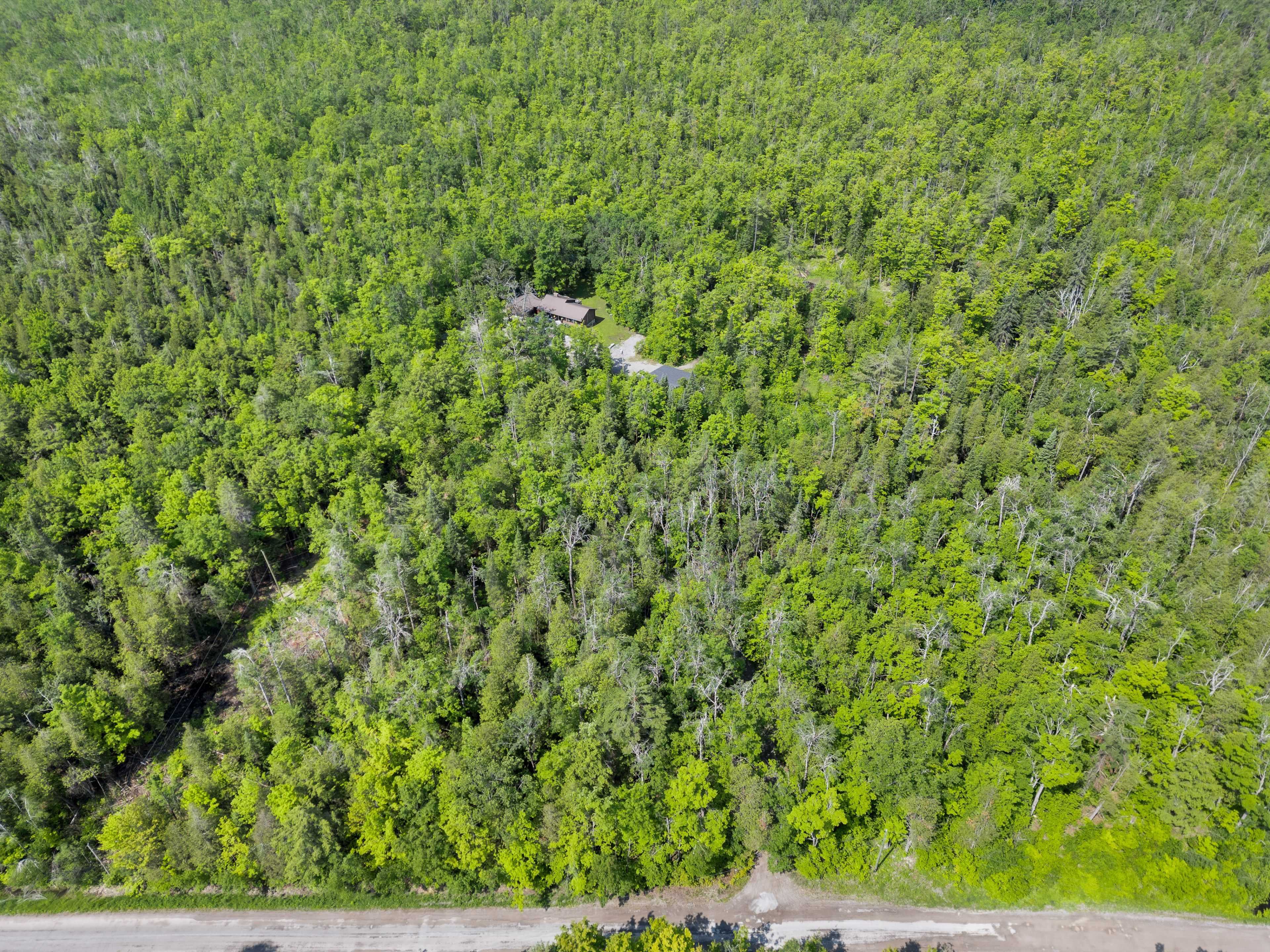 Trent Lakes, ON K0M 1A0,65 Bessie AVE N