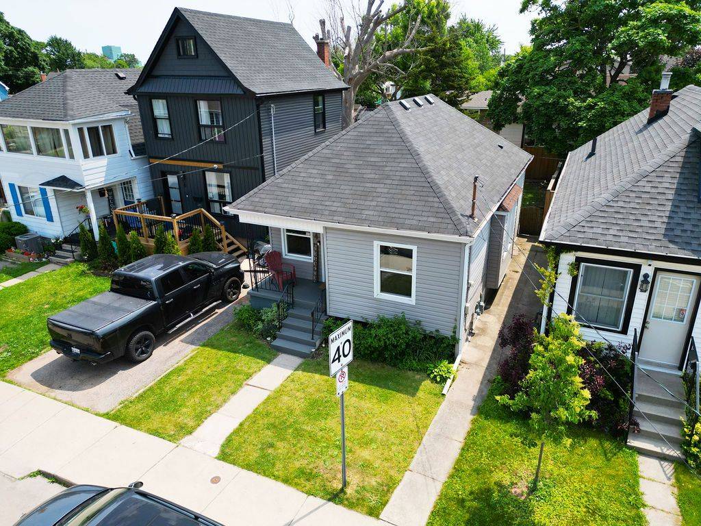 Hamilton, ON L8H 4K2,4 Frederick AVE