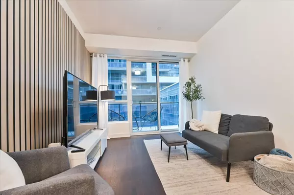 Toronto C01, ON M6K 3N3,1030 King ST W #431
