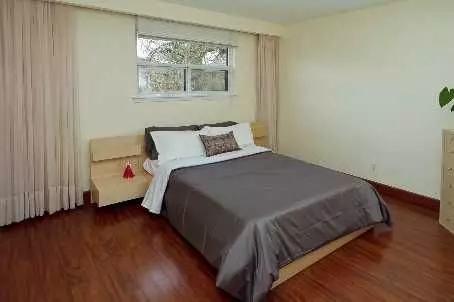 Toronto C06, ON M3H 2J2,31 Danby AVE