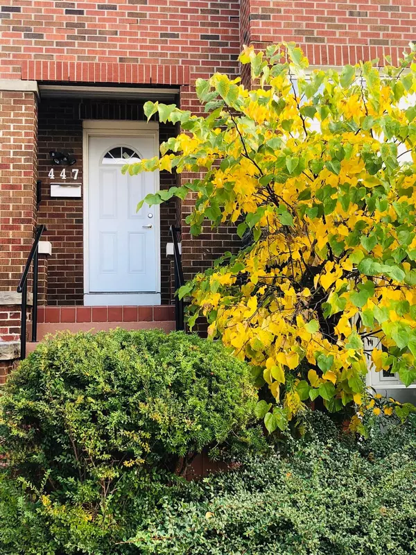 Toronto C03, ON M6E 2W4,447 Oakwood AVE