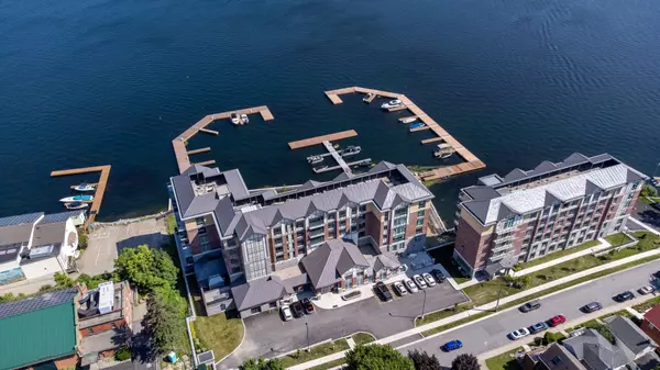 Gananoque, ON K7G 0B1,129B South ST #321
