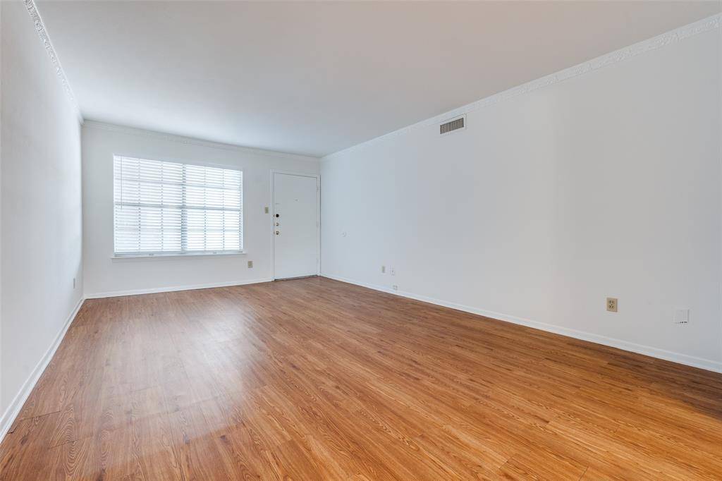 Dallas, TX 75206,5818 University Boulevard #232