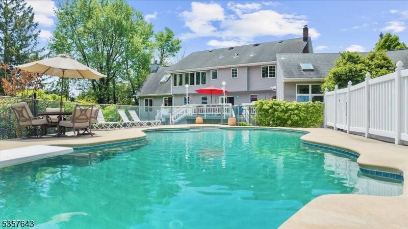 Union Twp., NJ 08827,591 Bloomsbury Rd