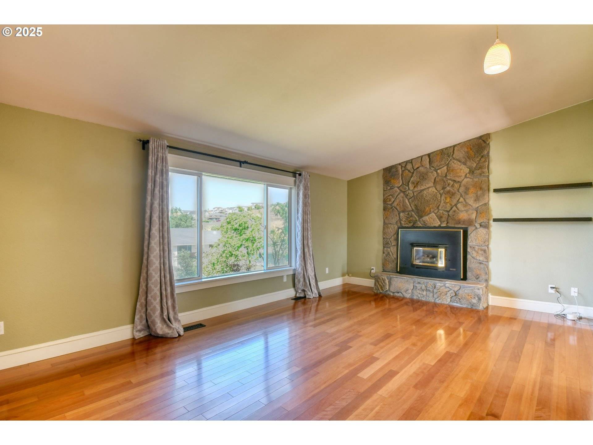 Pendleton, OR 97801,458 NW 21ST ST