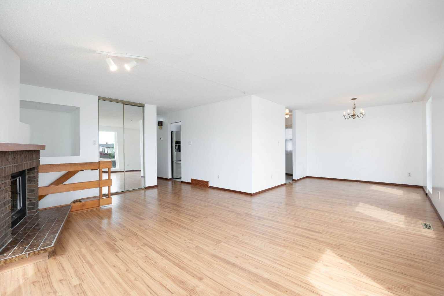 Fort Mcmurray, AB T9H4M6,332 Ermine CRES