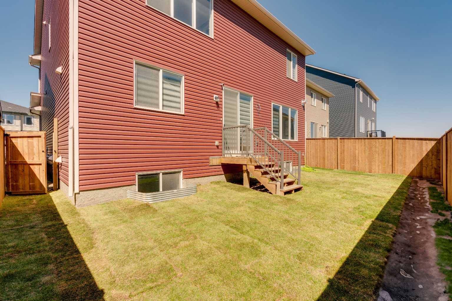Calgary, AB T4B 3P5,42 Carringwood ST NW