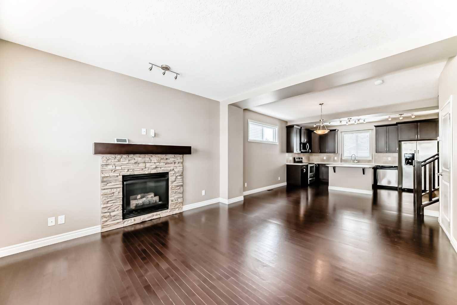 Cochrane, AB T4C0J6,84 River Heights BLVD