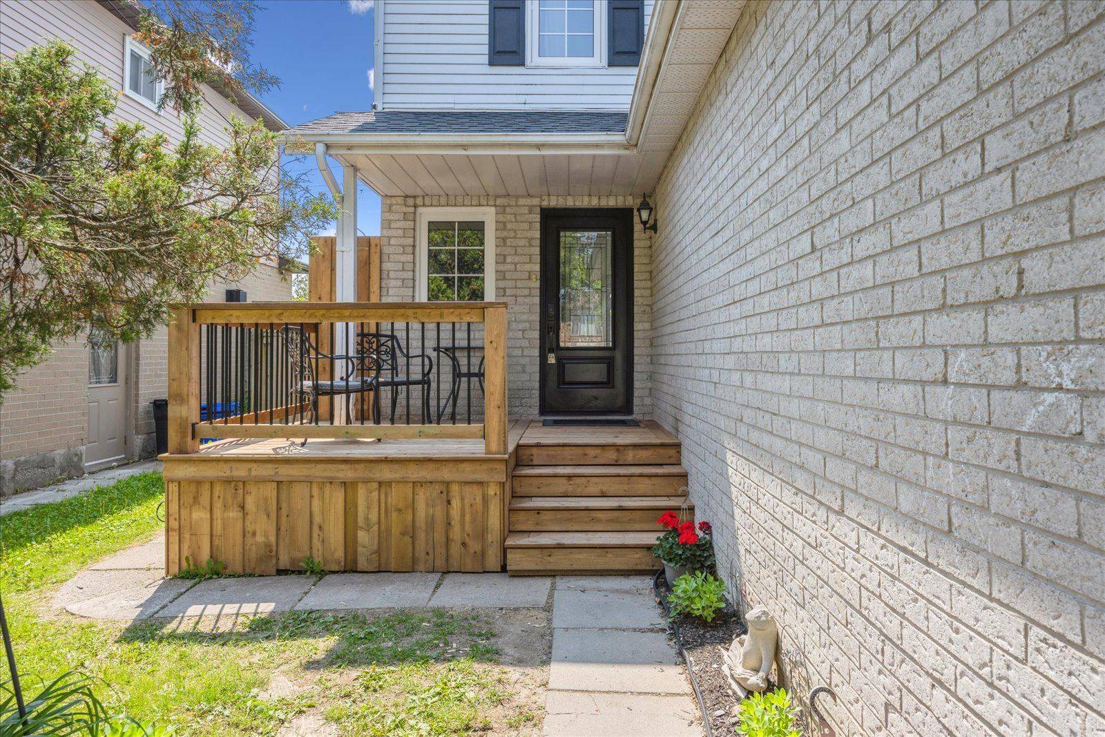 Clarington, ON L1E 1A4,75 Turnberry CRES