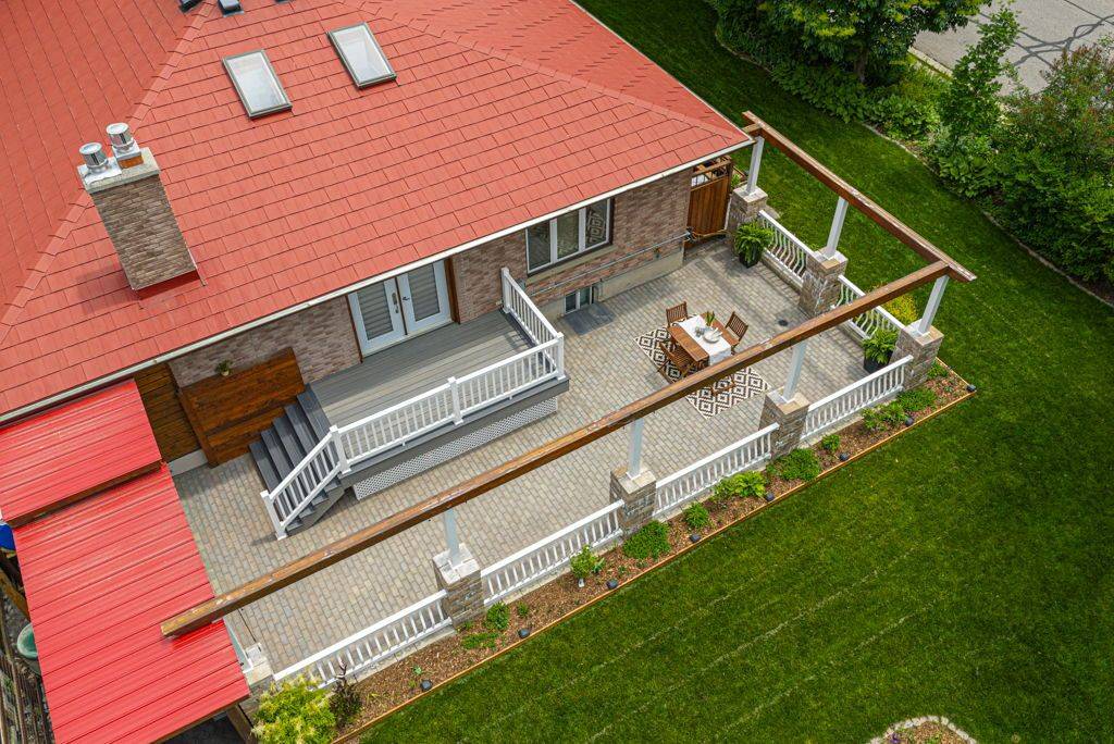 Clarington, ON L0B 1M0,2 Church ST S
