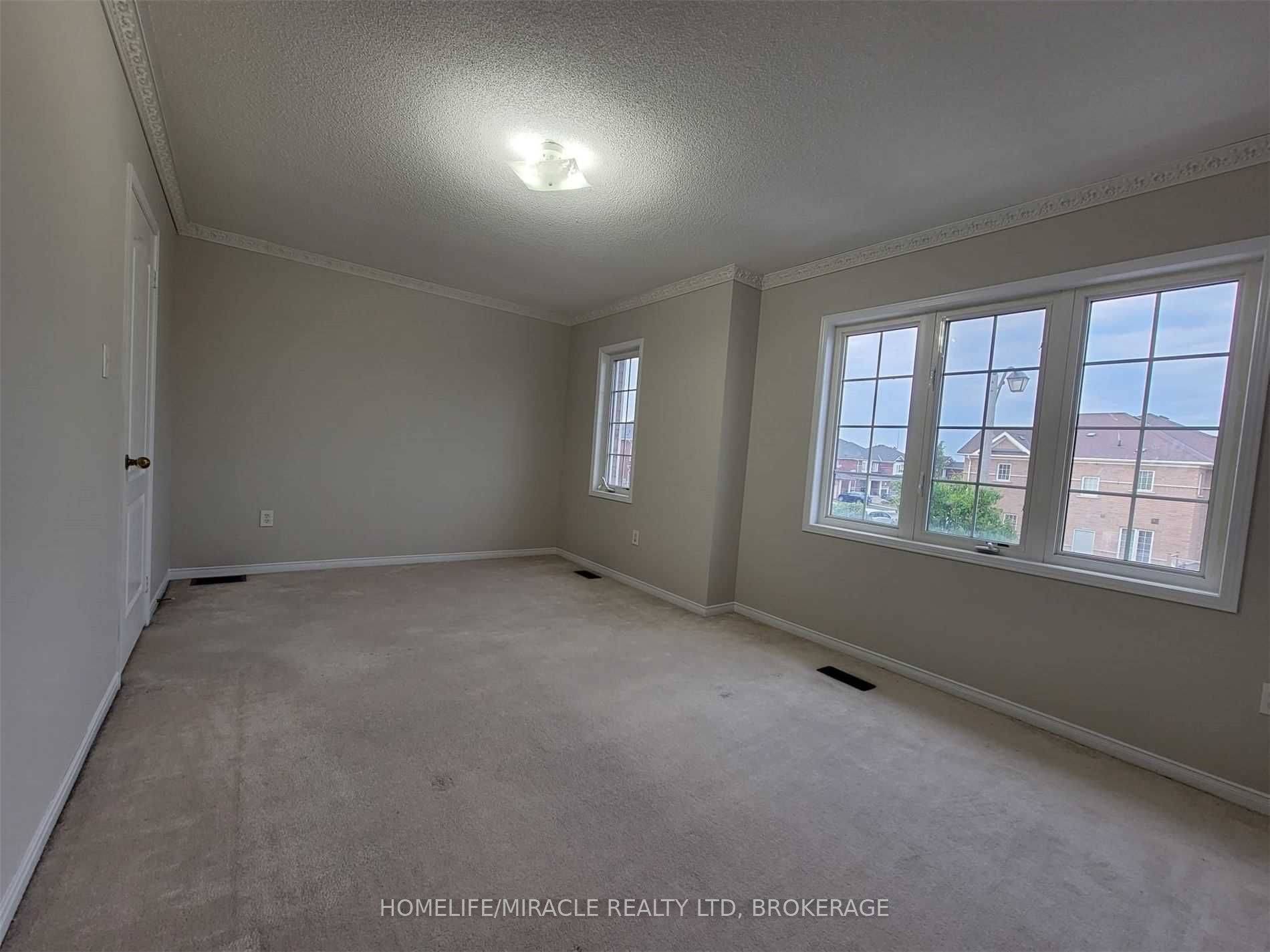 Brampton, ON L6X 0J8,8 Galtee RD
