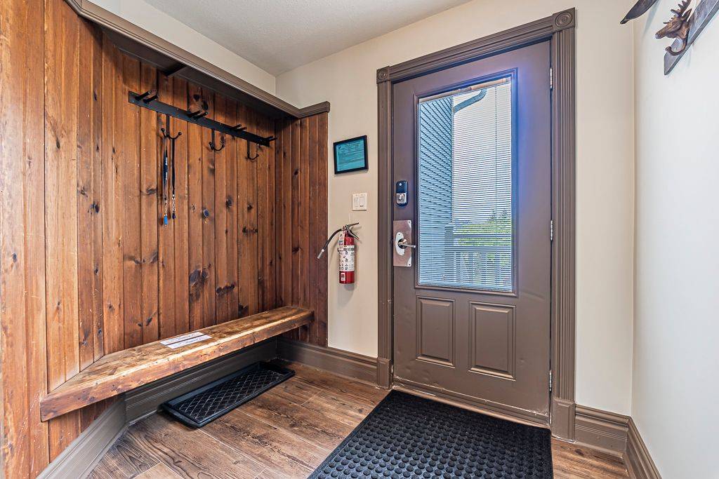 Blue Mountains, ON L9Y 0V1,171 Snowbridge WAY #242
