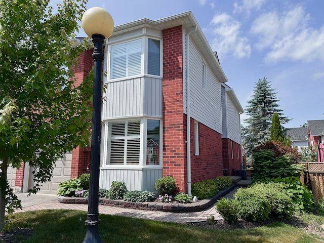 18 Shoreline DR, Bracebridge, ON P1L 1Z4