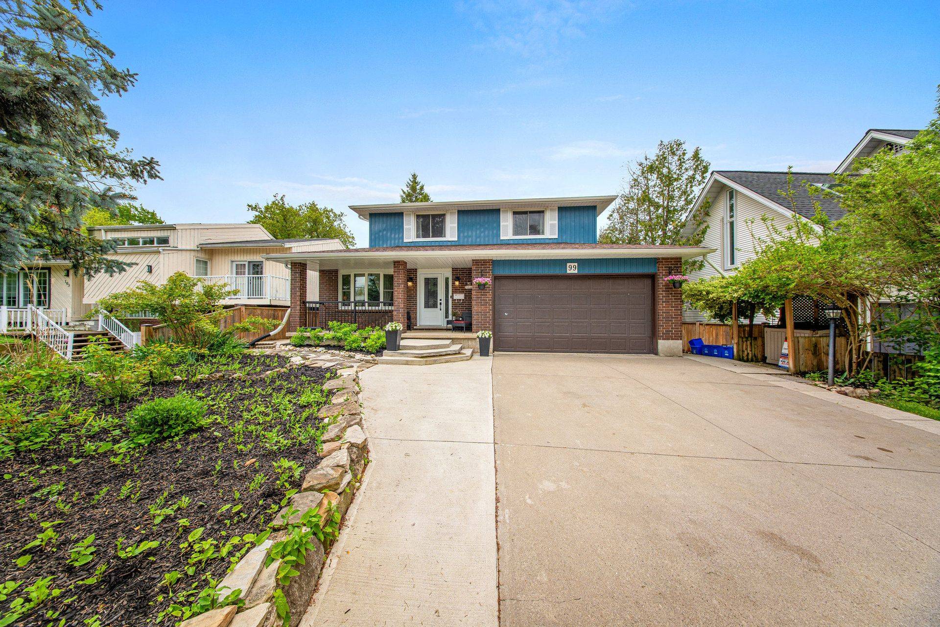 99 Pinnacle DR, Kitchener, ON N2P 1B8