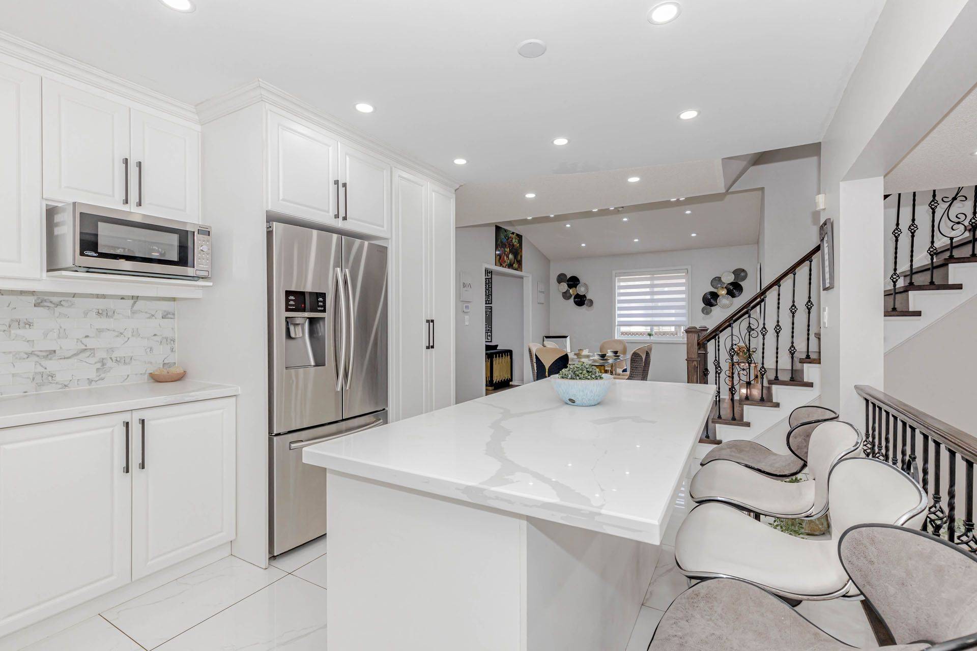 Hamilton, ON L9B 2J3,31 Massena DR