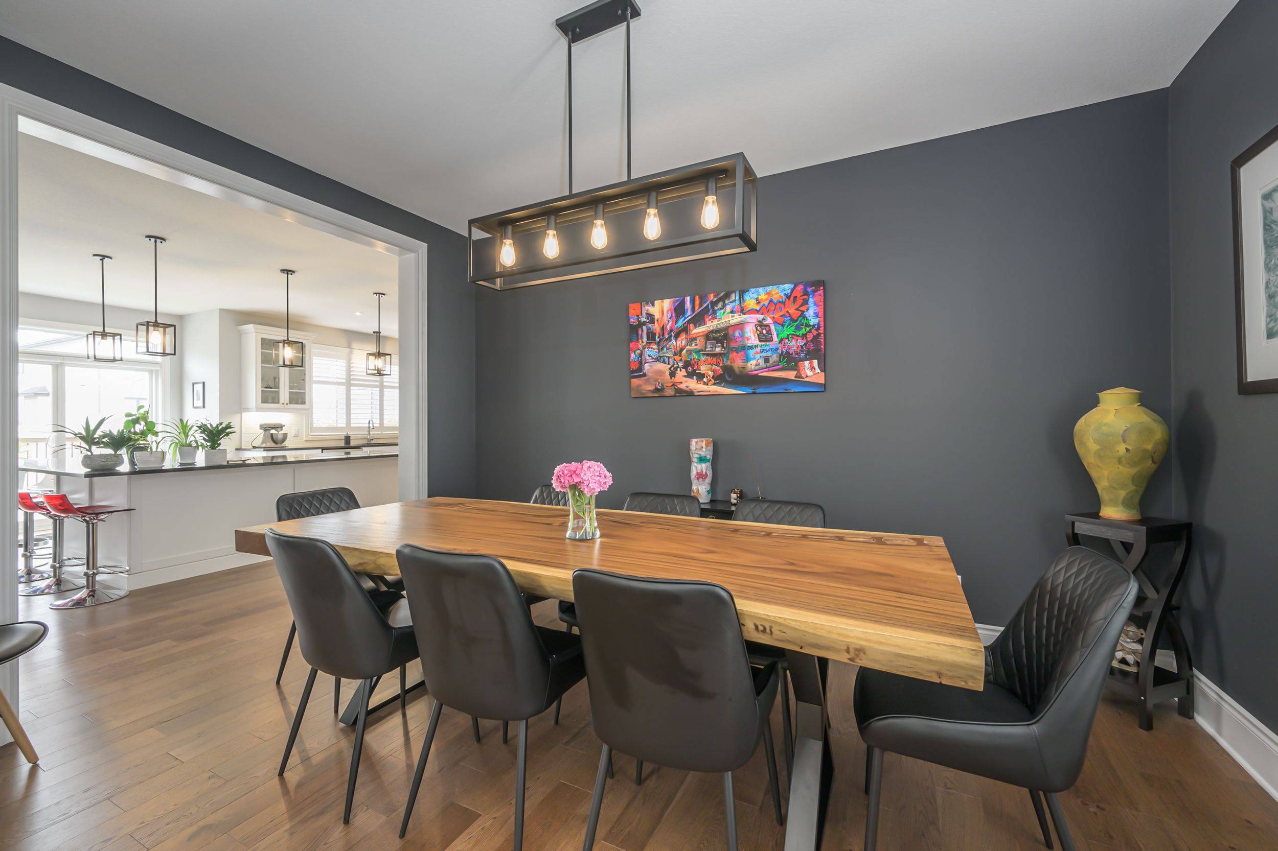 London North, ON N5X 0M9,928 Zaifman CIR