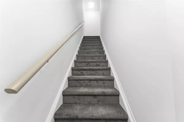 Toronto C06, ON M3H 0G2,851 Sheppard AVE W #15
