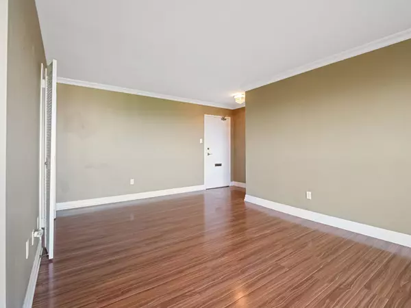 St. Catharines, ON L2T 3G7,15 Towering Heights BLVD #904