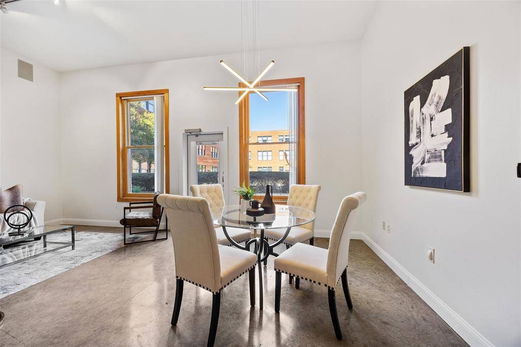 Dallas, TX 75204,2502 Live Oak Street #135