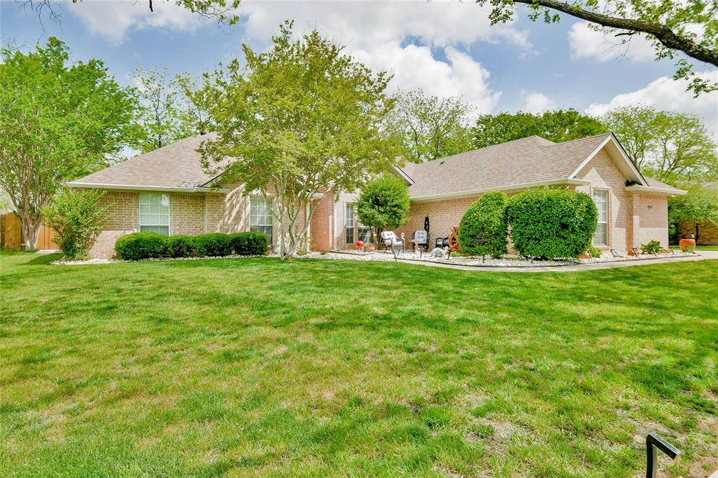 Granbury, TX 76049,9611 Ravenswood Road