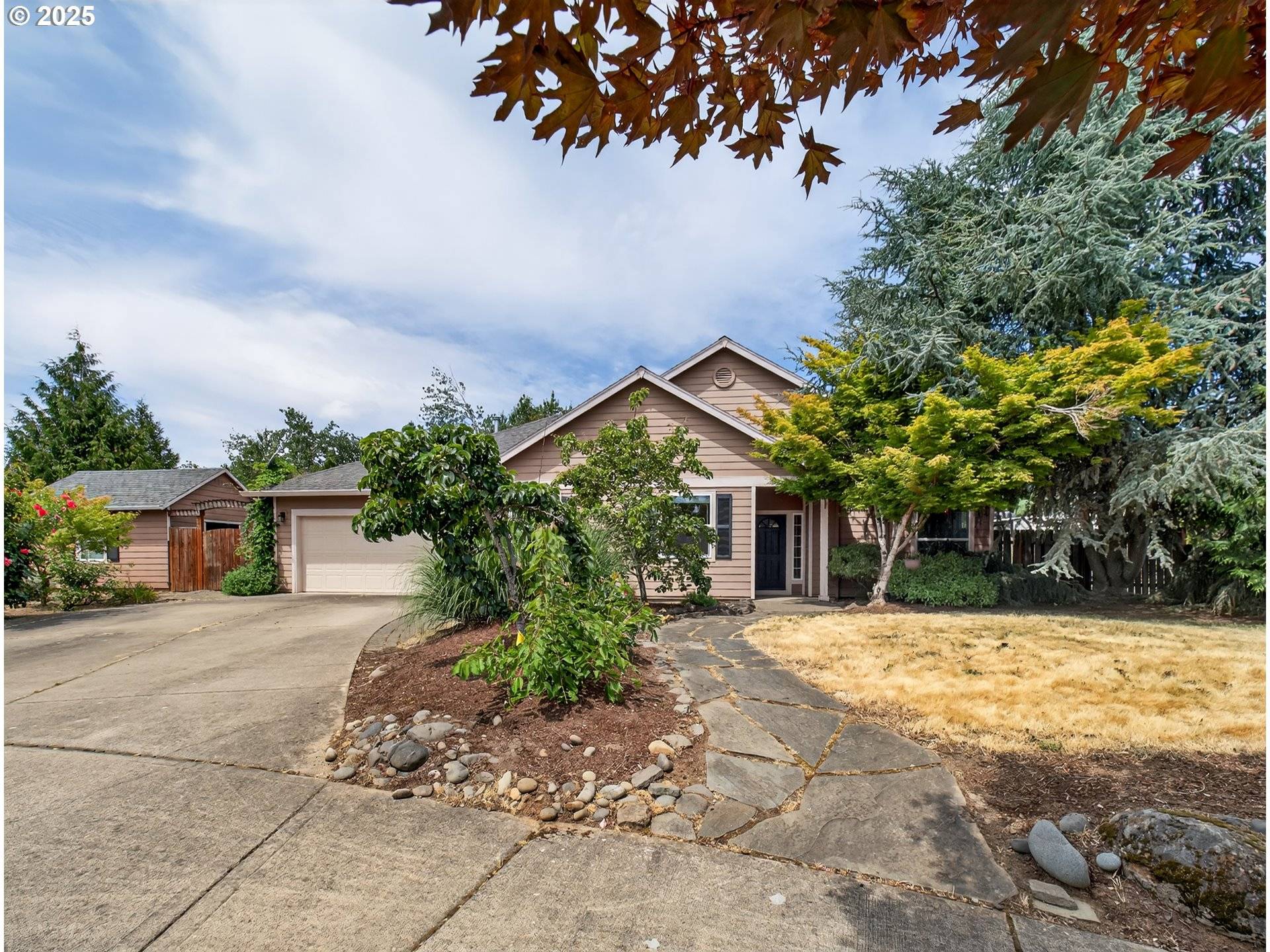 Oregon City, OR 97045,11823 MAXWELL CT