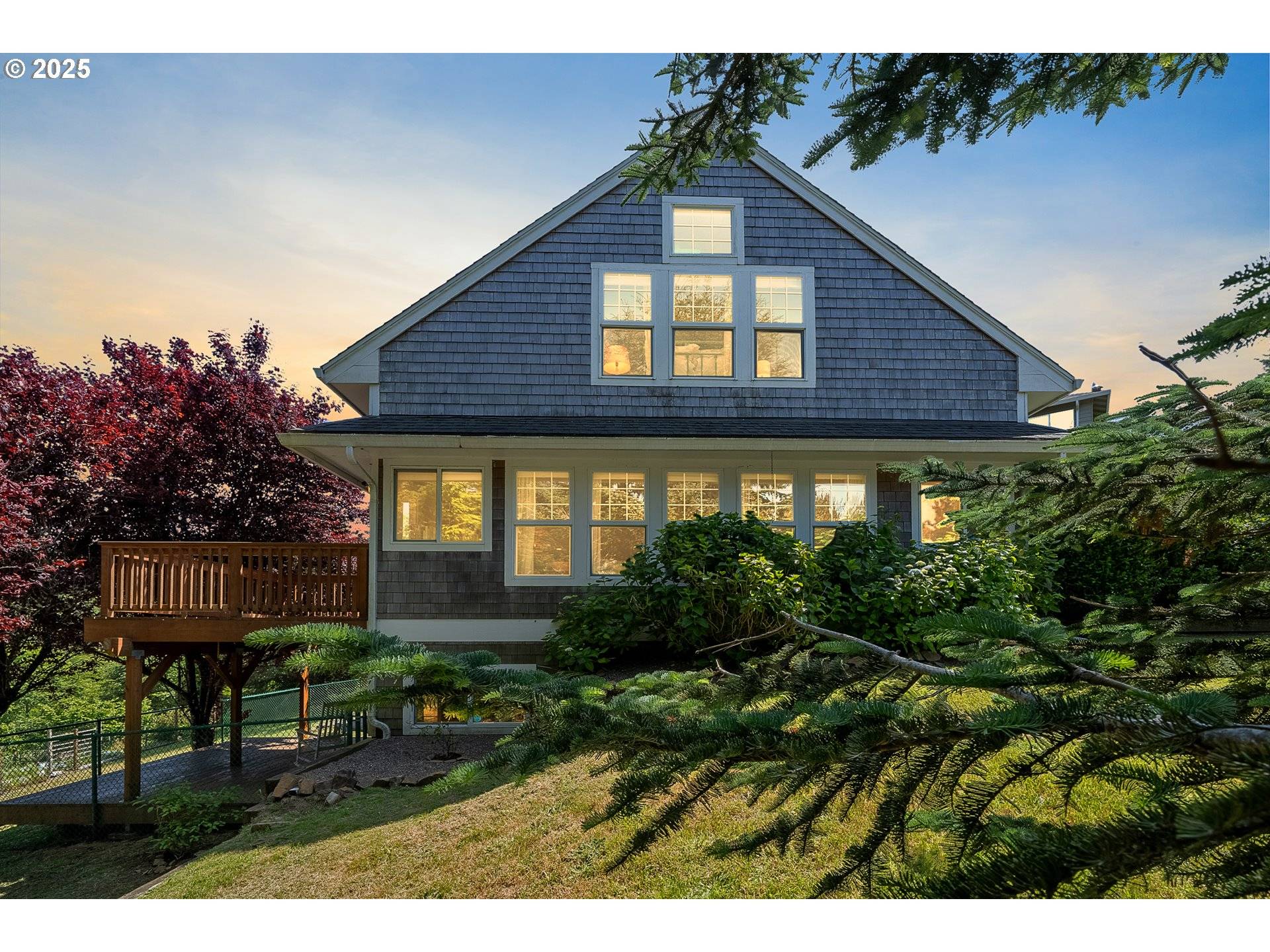 Neskowin, OR 97149,47165 HILL CREST DR
