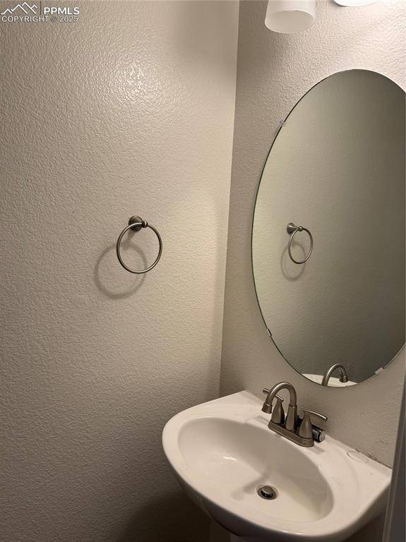 Colorado Springs, CO 80951,1915 Pinyon Jay DR
