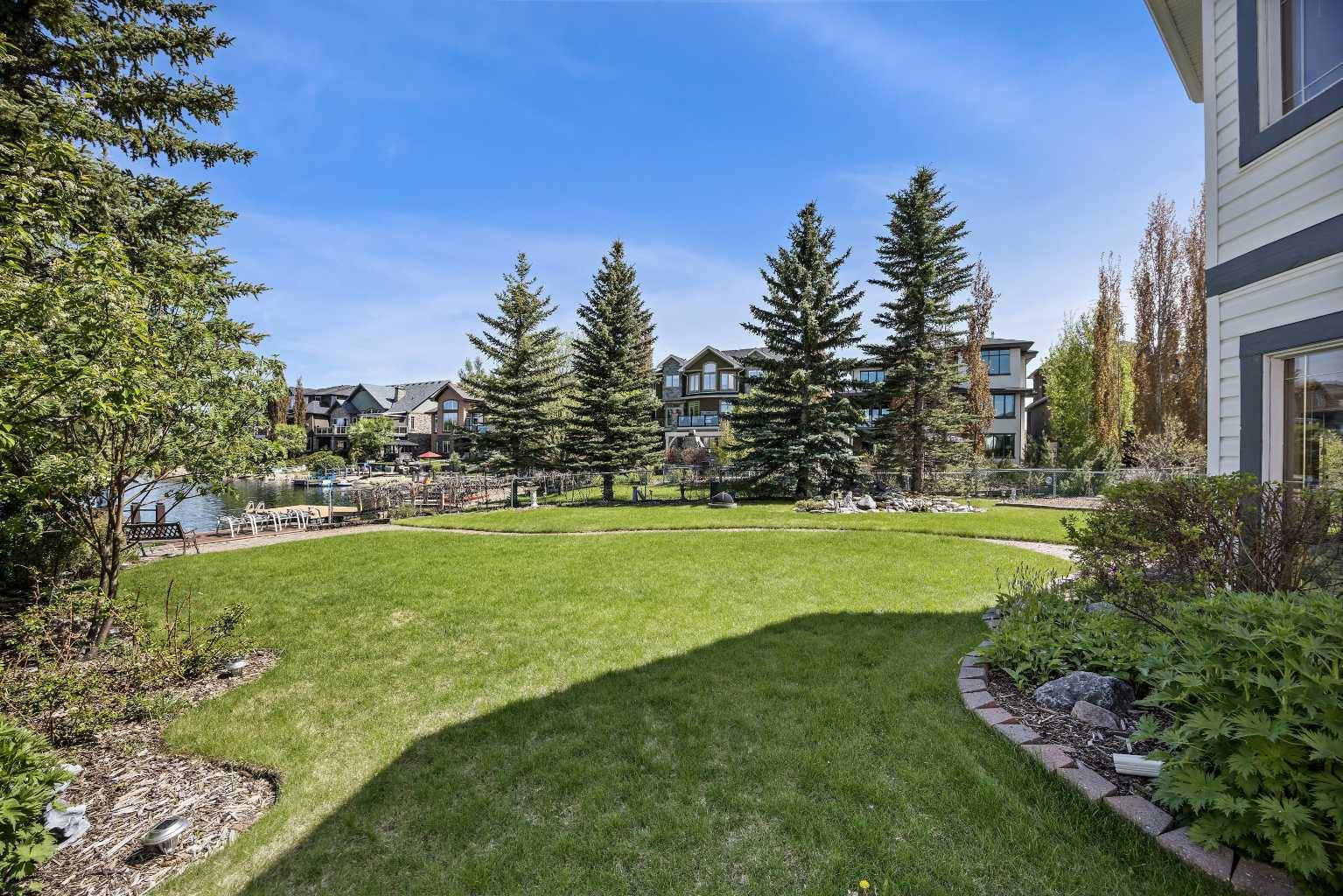 Calgary, AB T2X 3L2,76 Chaparral CV Southeast
