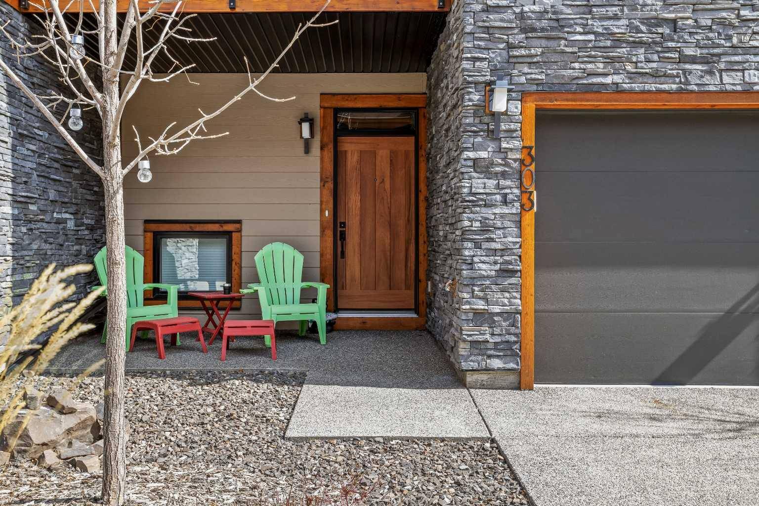 Canmore, AB T1W 3L4,303 Riva PL