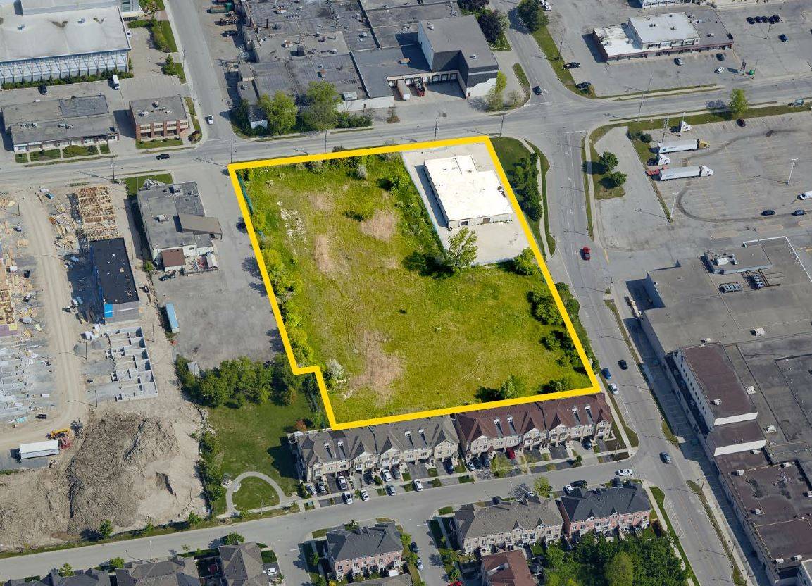 73 Hunt ST, Ajax, ON L1S 1P3