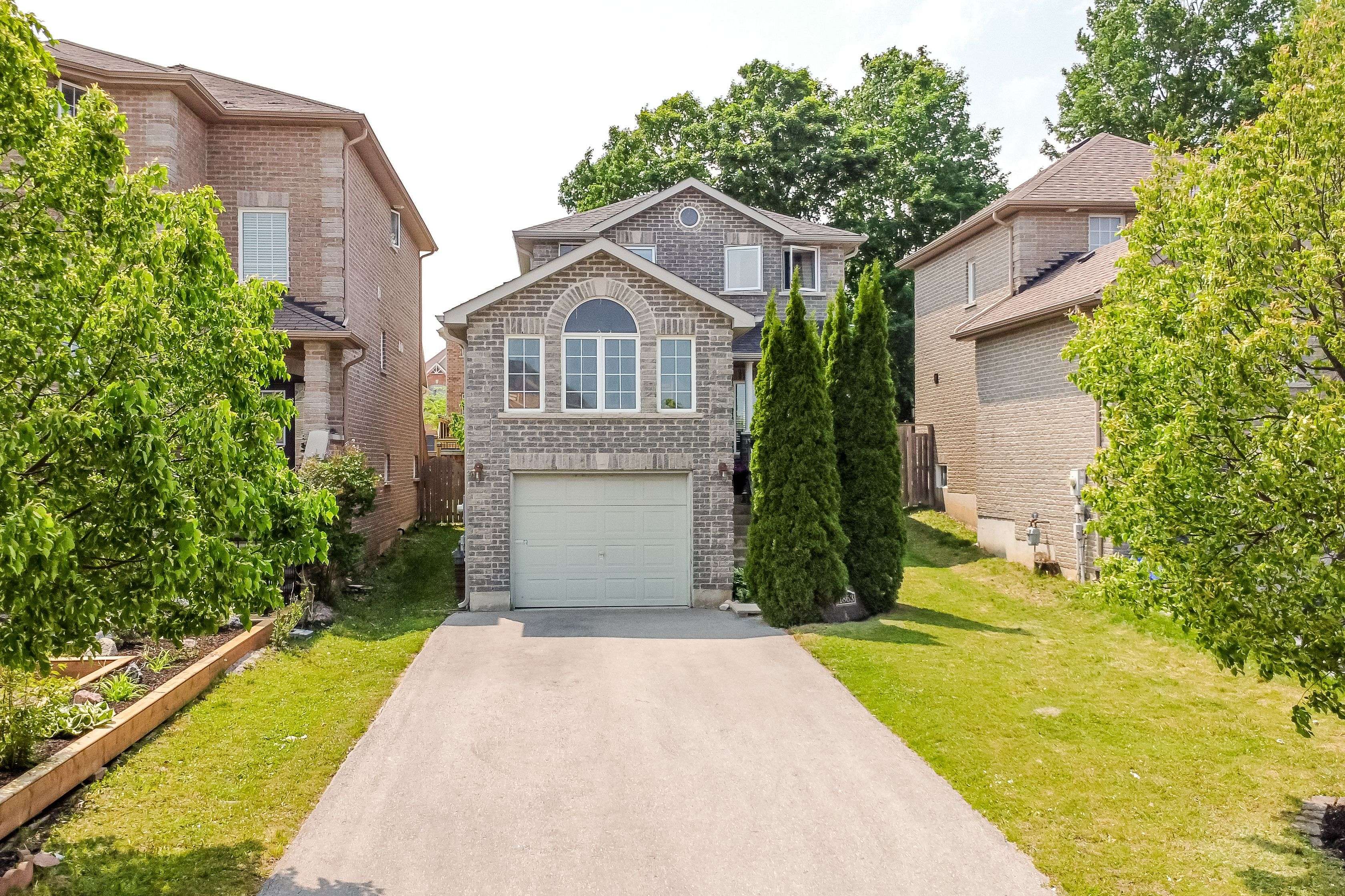 1863 Swan ST, Innisfil, ON L9S 0B2